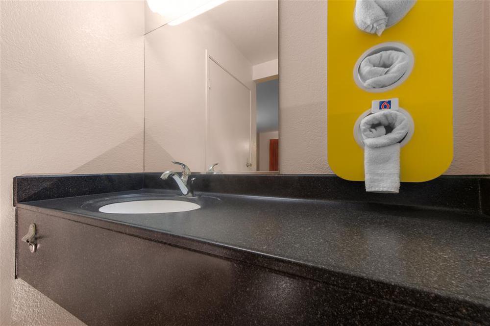 Motel 6-Burlington, On - Toronto West - Oakville Phòng bức ảnh